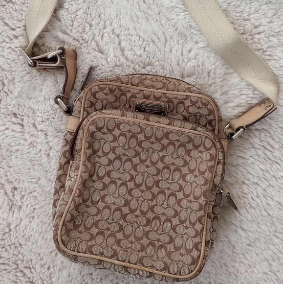 Coach Cross Body bag/purse - Picture 1 of 7